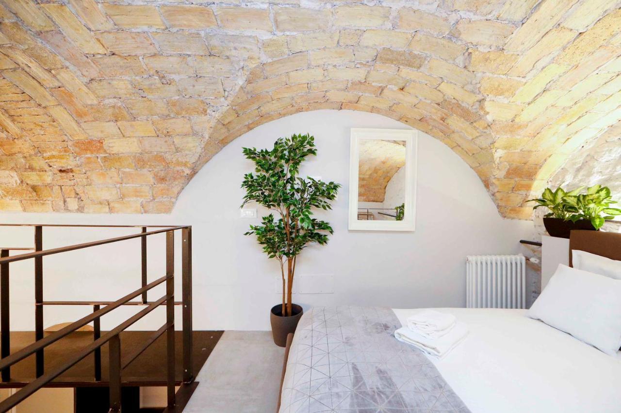 Post Industrial Loft Trastevere - Top Collection Rom Exterior foto